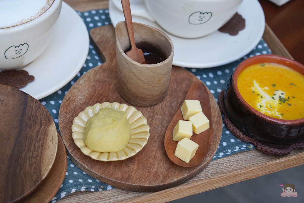 弘大&延南洞咖啡 MOMENT COFFEE (모멘트카페)，美味吐司自己烤，日系雜貨文青風、韓式網美咖啡店