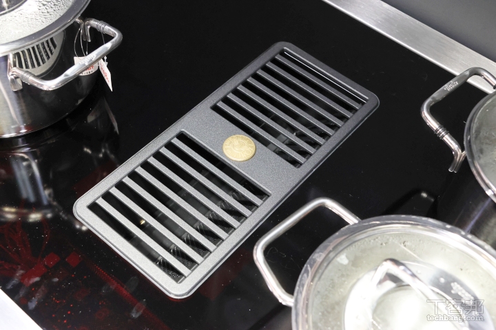 義大利頂級廚電 Bertazzoni 博塔隆尼 Air-Tec 爐連烤上市，打造結合美學與性能的烹飪新體驗