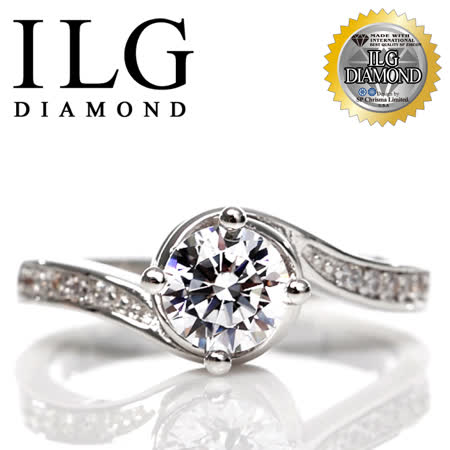 ★美國頂級ILG鑽 - 媲美真鑽，閃耀真鑽光澤 ★寶石材質：美國頂級ILG鑽石 - 耀眼擬真鑽 ★寶石車工：主鑽採完美邱比特八心八箭鑽石車工 ★商品材質：外國抗敏材質電鍍頂級白K金色 ★主鑽約75分 