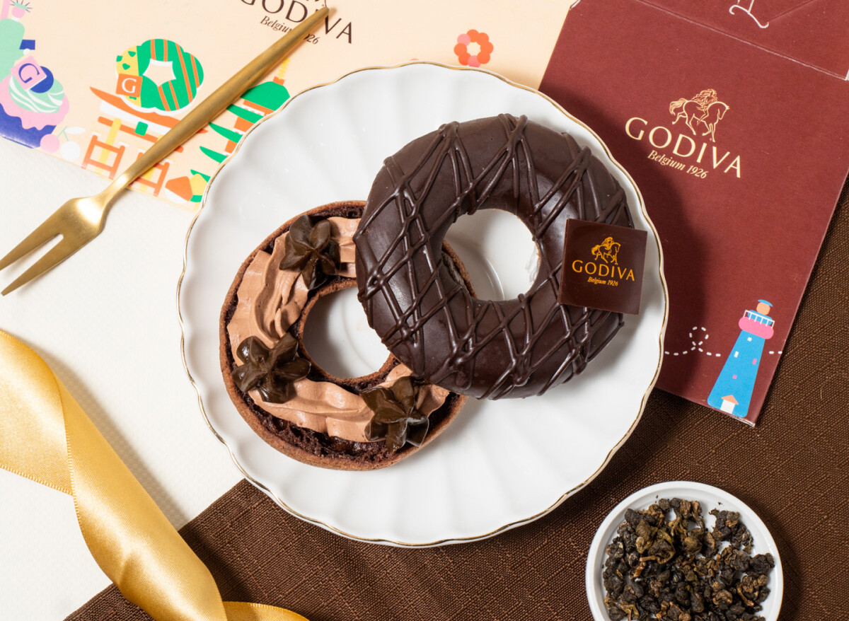 巧克力控開吃！Mister Donut x GODIVA聯名巧克力甜甜圈6款登場，再推優惠、GODIVA頸枕