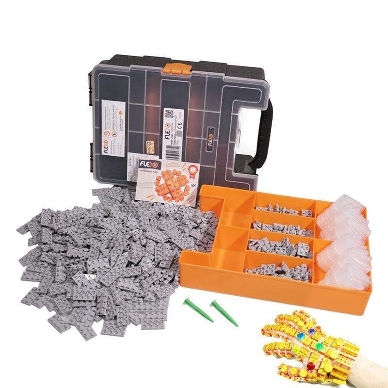 產品特色 與樂高100%相容 專屬的隔間收納箱 適合送禮的禮物 Flexo讓積木更有彈性 適用年紀8歲以上 紐西蘭製 產品介紹 我們都玩過樂高，但是樂高會「Q彈」嗎? 來自紐西蘭的創辦人之一Mark 