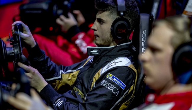 電競賽車選手Enzo Bonito上現實世界賽道挑戰世界車王爭霸賽，竟連續戰勝2位F1 E、Indy500冠軍車手