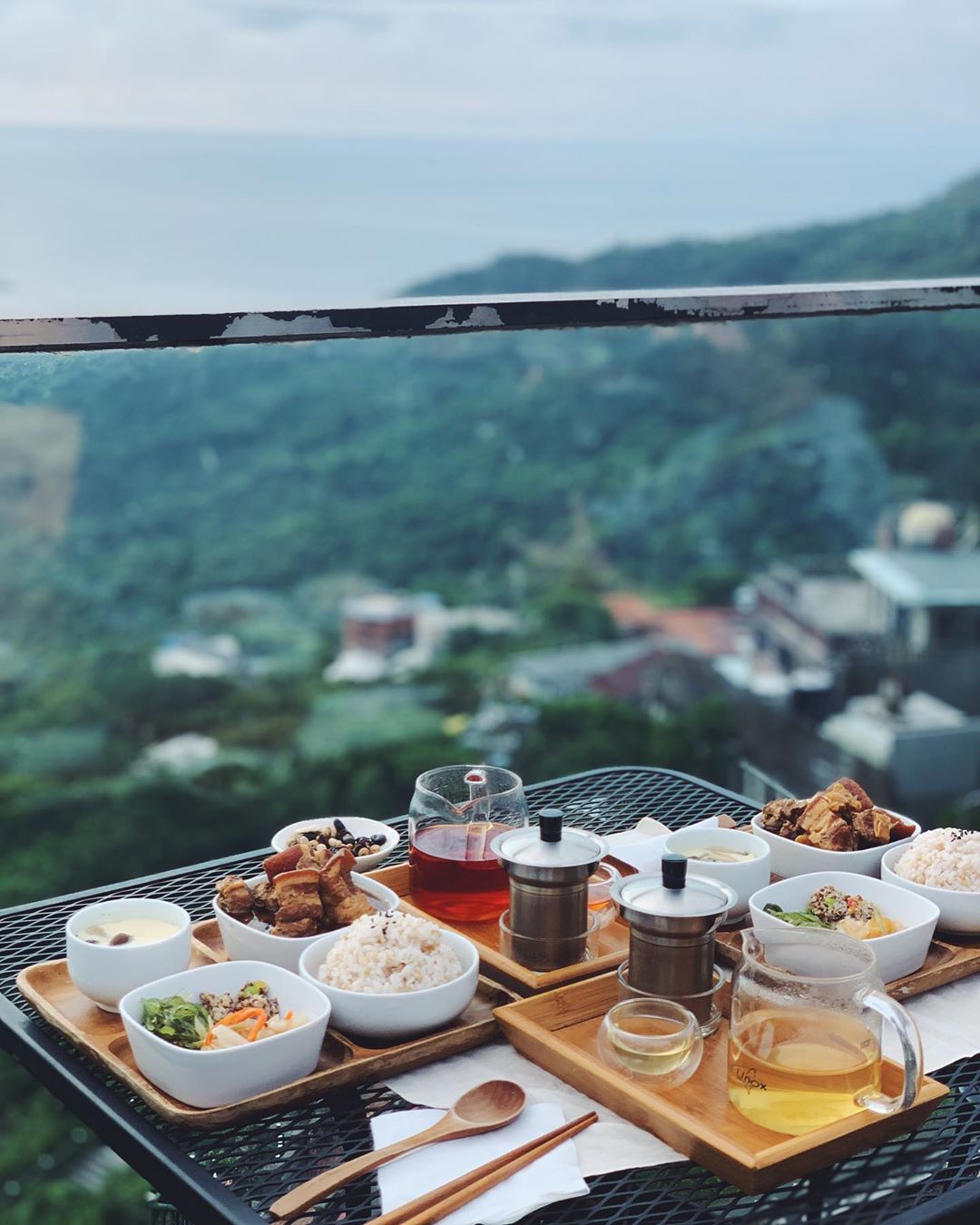 吾穀茶糧九份食茶館