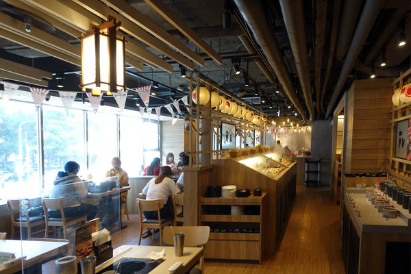 和牛涮日式鍋物放題台北忠孝東店(菜單價位、訂位、生日優惠、小孩收費)，聚餐或一個人都能享用的超值和牛三吃