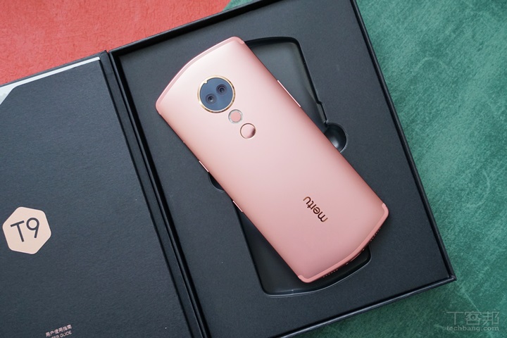 美圖 T9 簡單動手玩，不只美顏還能全身美型