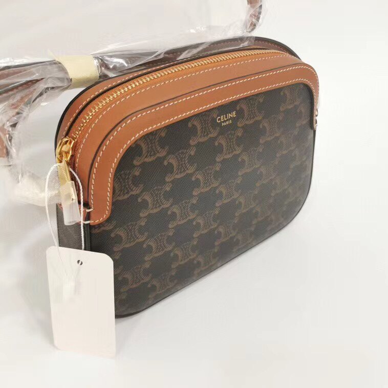 【Chiu189英歐代購】CELINE Small Camera Triomphe 相機包 肩背包 老花