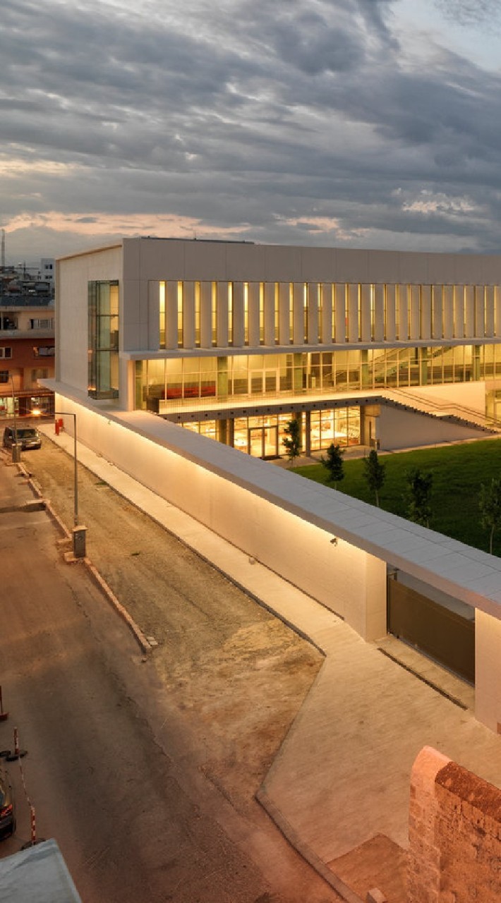 โรงเรียนบอท