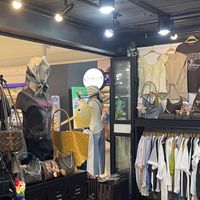 เสื้อผ้า กระเป๋า สินค้า นำเข้าพรีเมี่ยม MaDam'Jeab shop 🛒