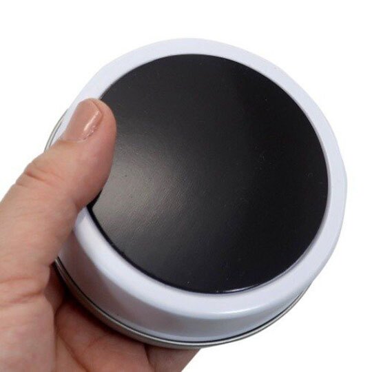 旋轉蓋密封性高 透明蓋可看到內容物 後方磁吸式可吸附鐵櫃/冰箱 適合收納文具/小飾品