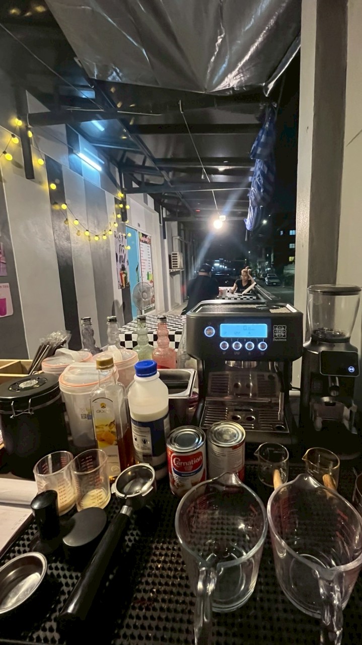 อาหารตามสั่ง อัศวิน(ตึกใหม่)