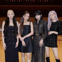 โรงเรียน black pink yg & bts hybe