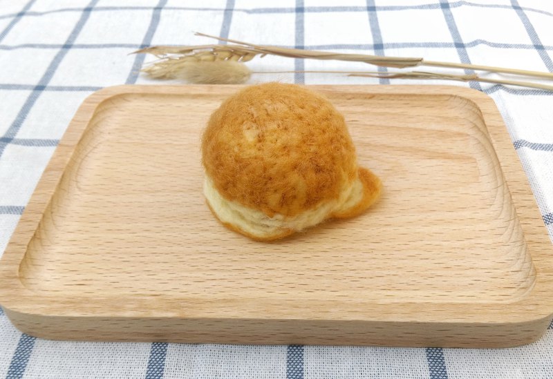 手工製作的鮮奶球鑰匙圈，亦可製作成手機吊飾、別針或磁鐵。 如想製作其他尺寸，請聯絡我，謝謝! 這產品可接單製作。