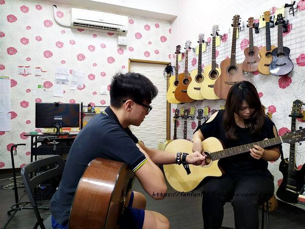 基隆吉他教學【侑霖吉他工作室】#吉他教學 #免費吉他課 #免費試聽 #一對一教學 #基隆火車站 (9).jpg