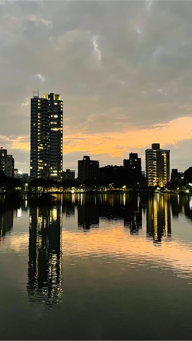 碧湖公園戶外瑜珈 🌙