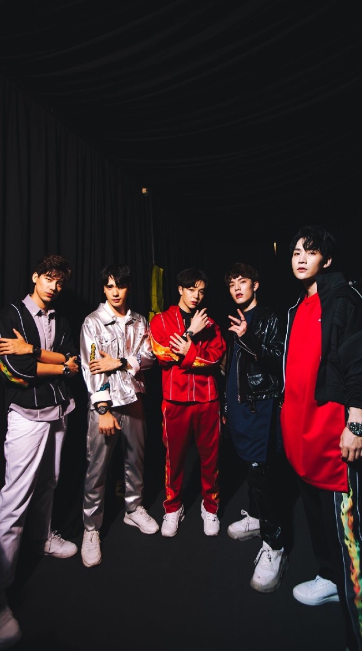 SBfive Th