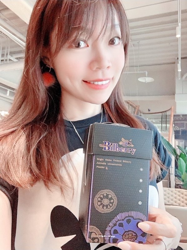 「保健品」每日視力最佳護盾首選，獲取幸福國度禮讚-「明視芬蘭野生藍莓粉Plus金盞花、 芝麻素」開箱分享