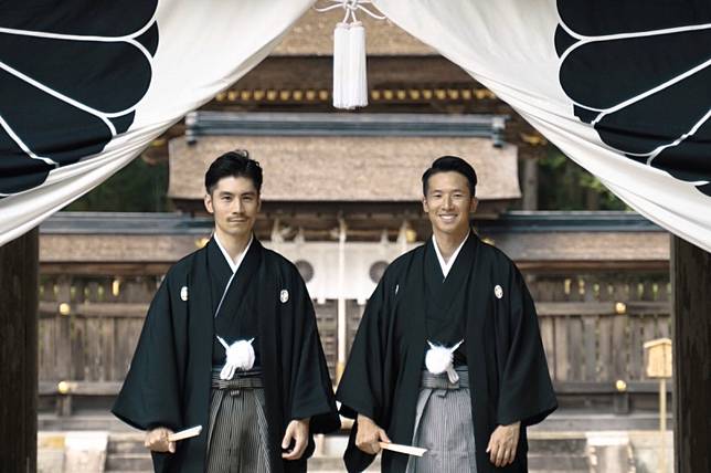 那畫面太美 日本男同夫夫youtuber Shiba And Koji 神社婚禮紀錄影片 感動全世界 Marie Claire美麗佳人 Line Today