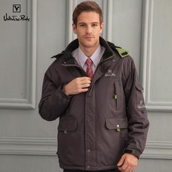 ◎AI科技智慧貼合面料、防水、透氣、抗汙材質|◎中空保溫纖維+柔軟波斯絨，抗寒保暖更加強|◎經典配色+可拆連帽設計，多功能又不失品味時尚、機能、舒適設計，展現都會流行和戶外休閒最佳穿著方式品牌定位:流