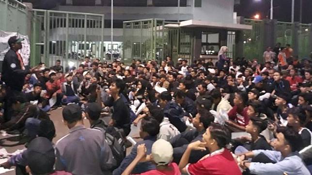 Begini Ceritanya, Aksi 1000 Lilin Damaikan Bobotoh dengan The Jakmania