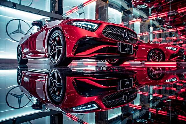 世界第一台mercedes Benz Cls 賓士四門轎跑華麗現身 世界高級品 Line Today