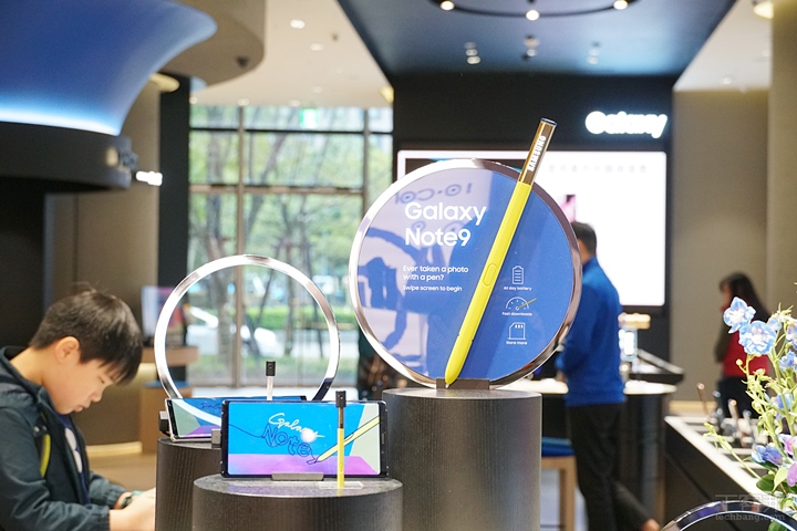 三星微風南山旗艦體驗館正式開幕，更多攝影、繪圖等科技藝術活動將在此處開跑