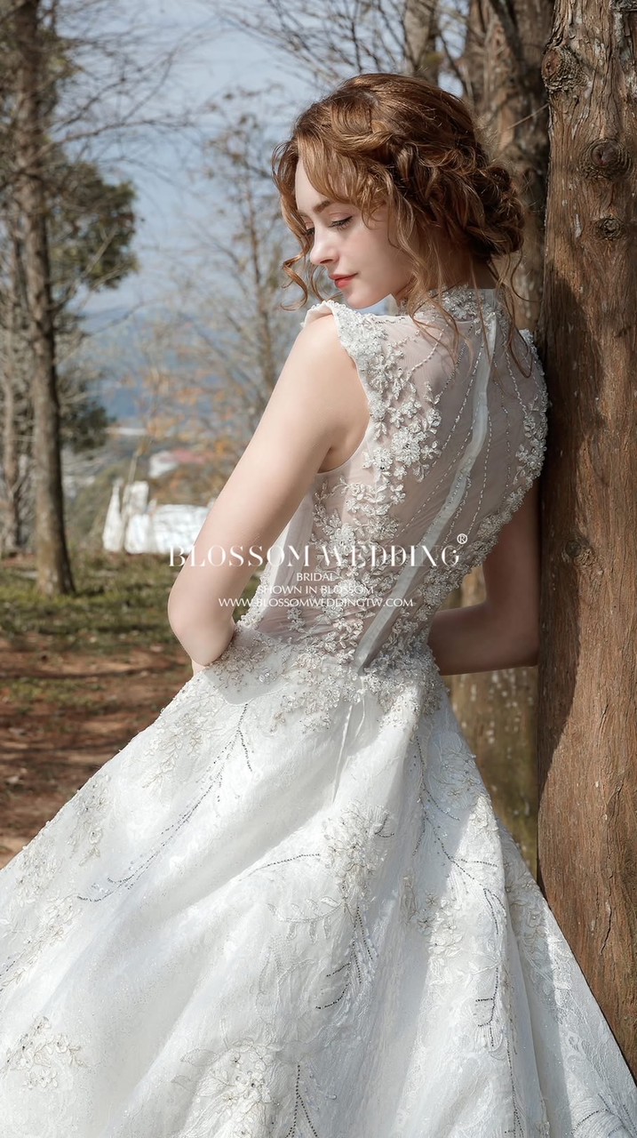板橋婚紗工作室出清👰🏻‍♀️婚紗禮服週邊飾品拍賣-實體店面提供試穿