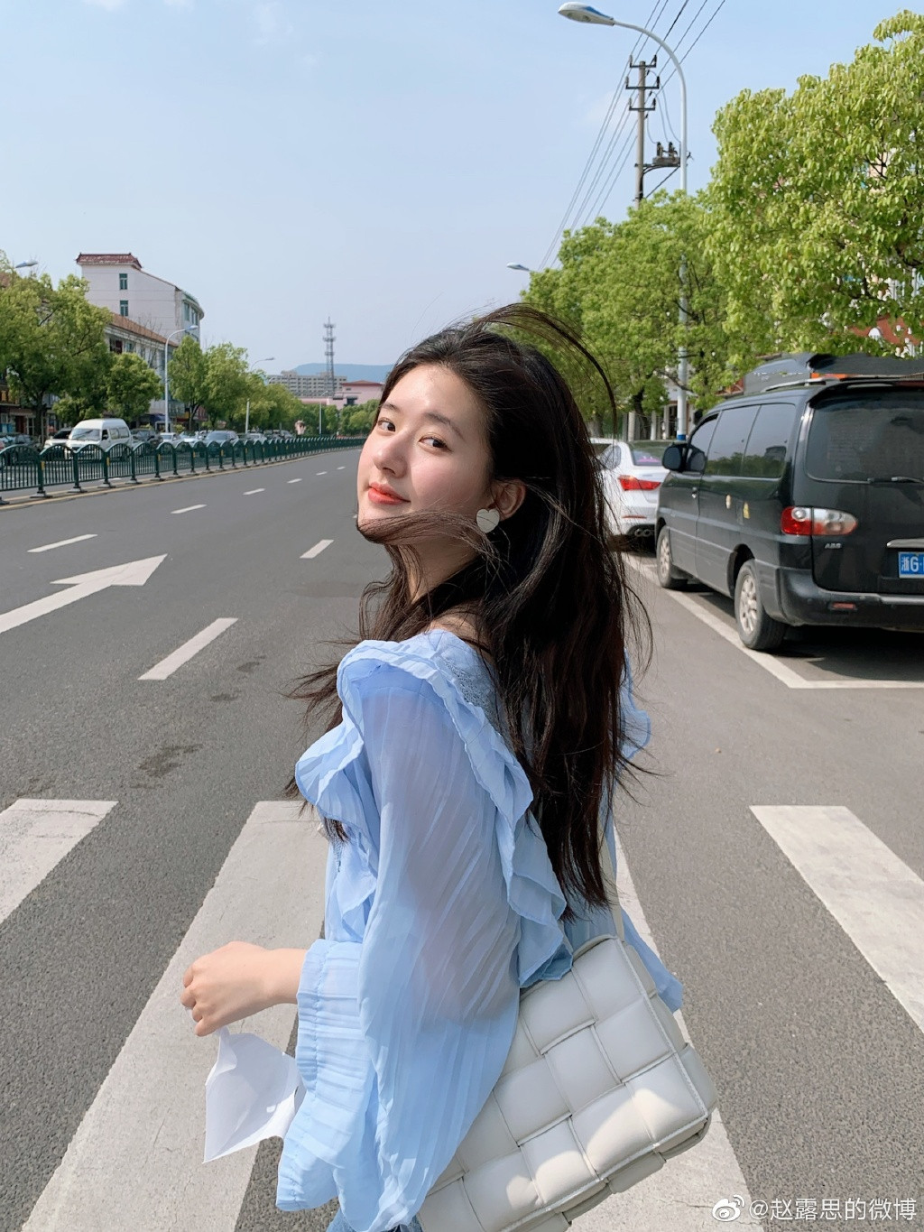 Bottega Veneta PADDED CASSETTE，US.2970（約NT.89000）