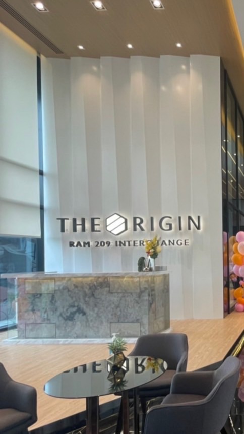 กลุ่มลูกบ้าน The Origin Ram 209 Interchange