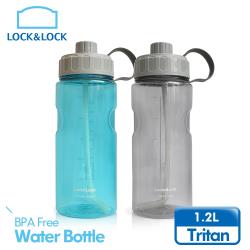 ◎■附吸管方便任何情況飲用|◎■1.2L 大容量滿足整天飲水需求|◎■健康安全不含雙酚A的Tritan材質品牌:LOCK&LOCK樂扣樂扣種類:水壺/水瓶杯蓋型態:旋蓋外部材質:塑料容量範圍:1001