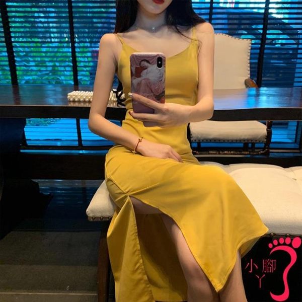 露背洋裝 時尚女裝氣質吊帶連衣裙性感露背綁帶百搭純色打底開叉中長裙