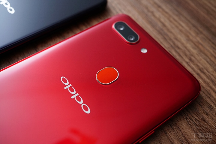 OPPO R15 / R15+ 開箱動手玩，AI 智慧拍照讓照片更容易變好看