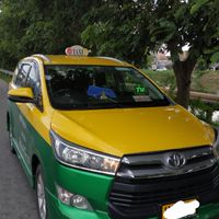 บริการรถTAXIเช่าเหมาวัน ยินดีให้รับใช้