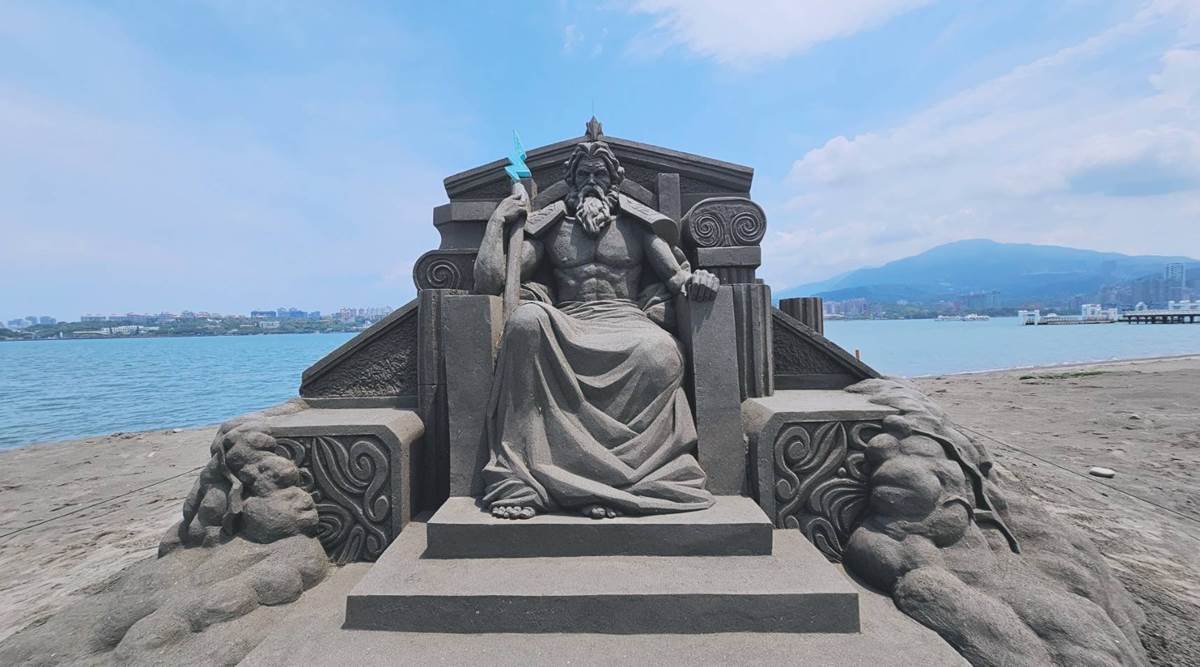 桃太郎、埃及法老現身！「2023八里沙雕展」免費拍16座神話作品，再賞光雕秀