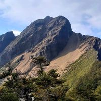 噗瓏龔愛山趣