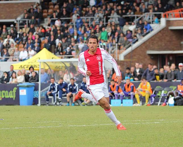 Cetak Dua Gol, Ezra Walian Bintang Kemenangan Jong Ajax atas Utrecht II