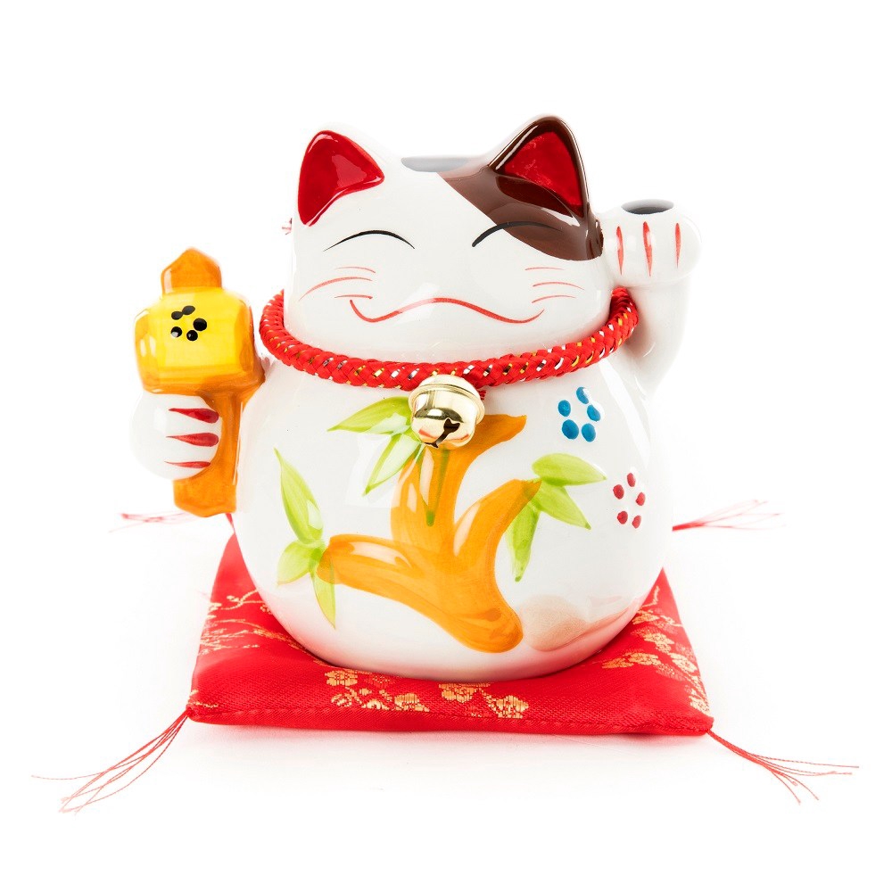 【商品特色】 年節氣氛營造 陶瓷存錢筒 擺飾 本商品為混款，採隨機出貨 ================== 富貴吉祥招財貓撲滿-大(混款) 016189638 ================== 