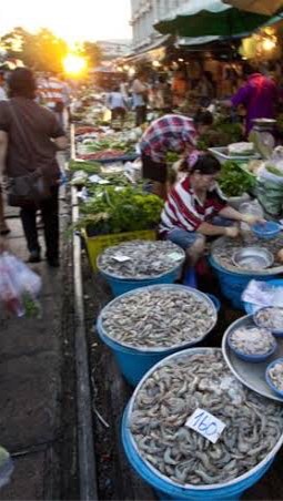 ตลาดนัดชาวทาง