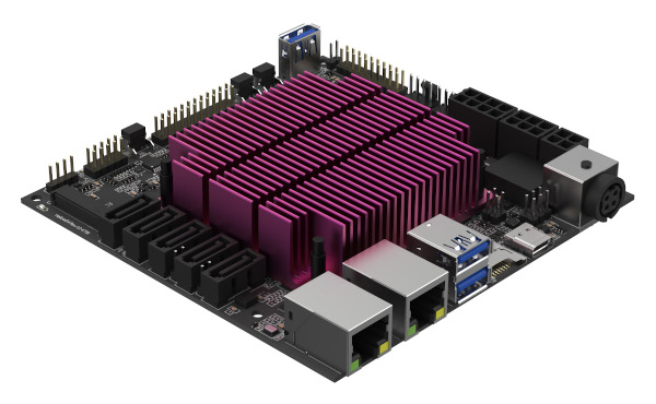 使用大型散熱片對於控制SoC溫度與提升穩定性有所幫助。