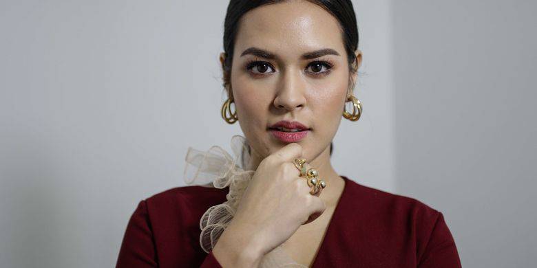 Profil Raisa Penyanyi Bersuara Merdu Yang Sebabkan Hari Patah Hati Nasional Kompas Com Line Today