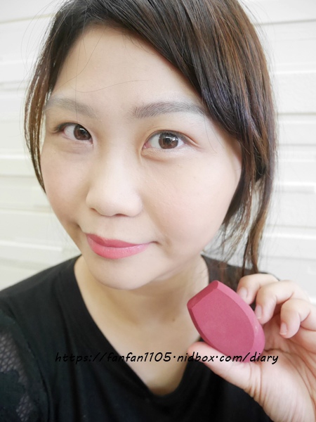 【淘寶開箱】金稻美容導入儀、Gracebabi美妝蛋組合 #買美容家電上淘寶 (10).JPG