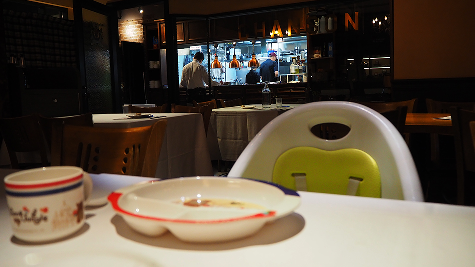 Bagel Bagel Cafe & Bar,台北預約制餐酒館,金牌特務電影場景,歐洲莊園餐廳,電影裝潢,中山區異國料理,中山區無國界料理