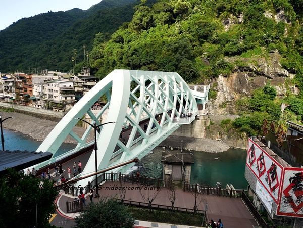 【烏來一日遊】#烏來老街 #必買伴手禮 #景麗特產行 #小米麻糬 #溫泉 #烏來台車 #瀑布 #烏來美食 #烏來景點 (37).JPG