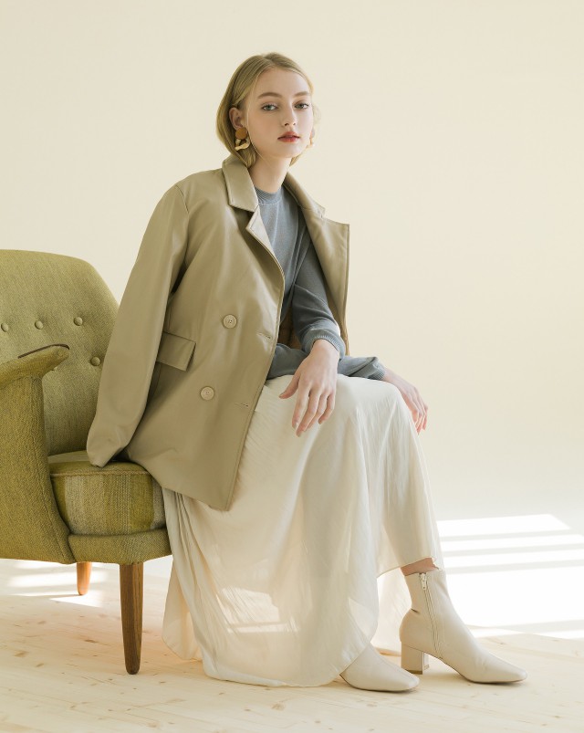 親膚微透感紗線/領口有彈性/可內搭單穿好搭配