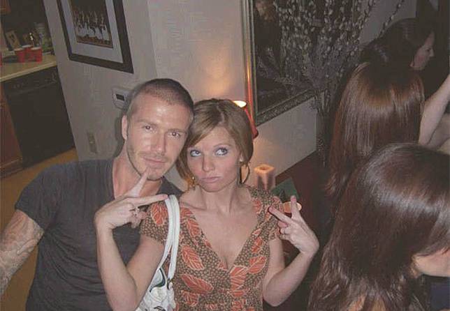 Bermodal Photoshop, 10 Orang Ini 'Undang' Selebritis ke Pestanya!