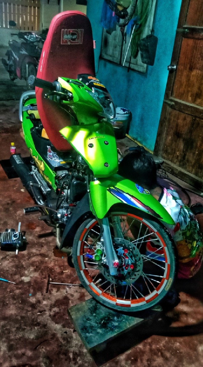 สดุด