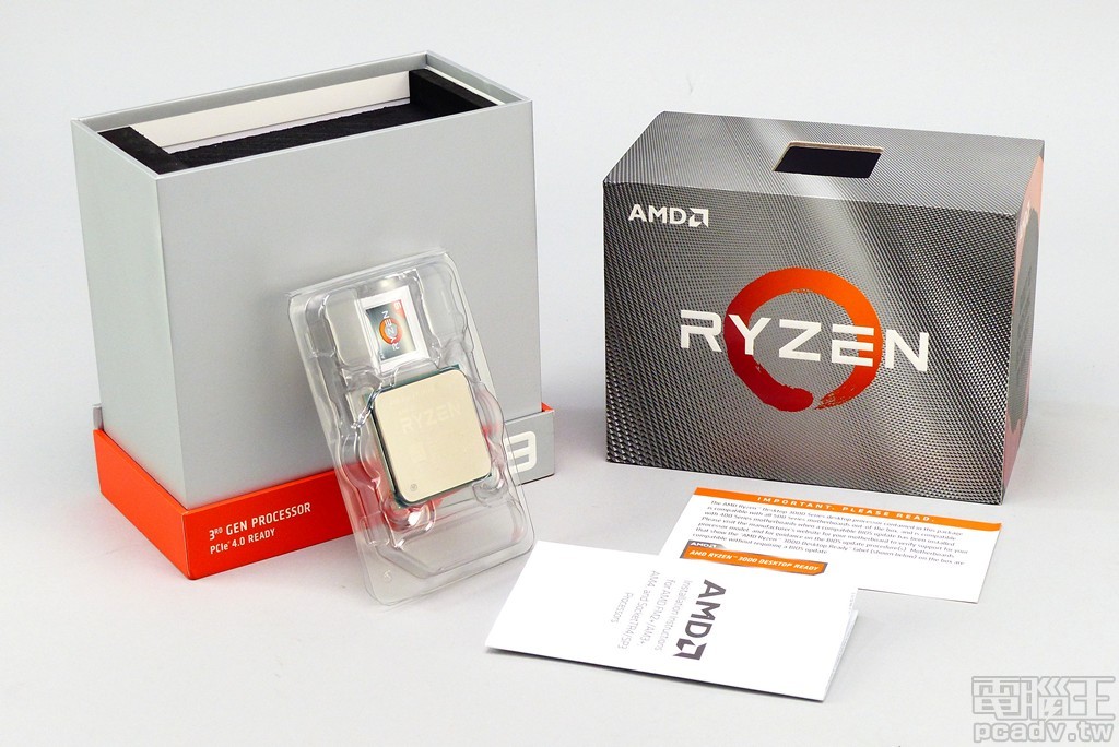 ▲ 除了 Wraith Prism 散熱器消失以外，Ryzen 9 3950X 盒裝內容物與該系列產品相同，包含 1 個處理器、1 張 Ryzen 9 貼紙、1 張安裝說明書、1 張主機板 UEFI BIOS 版本更新提示。