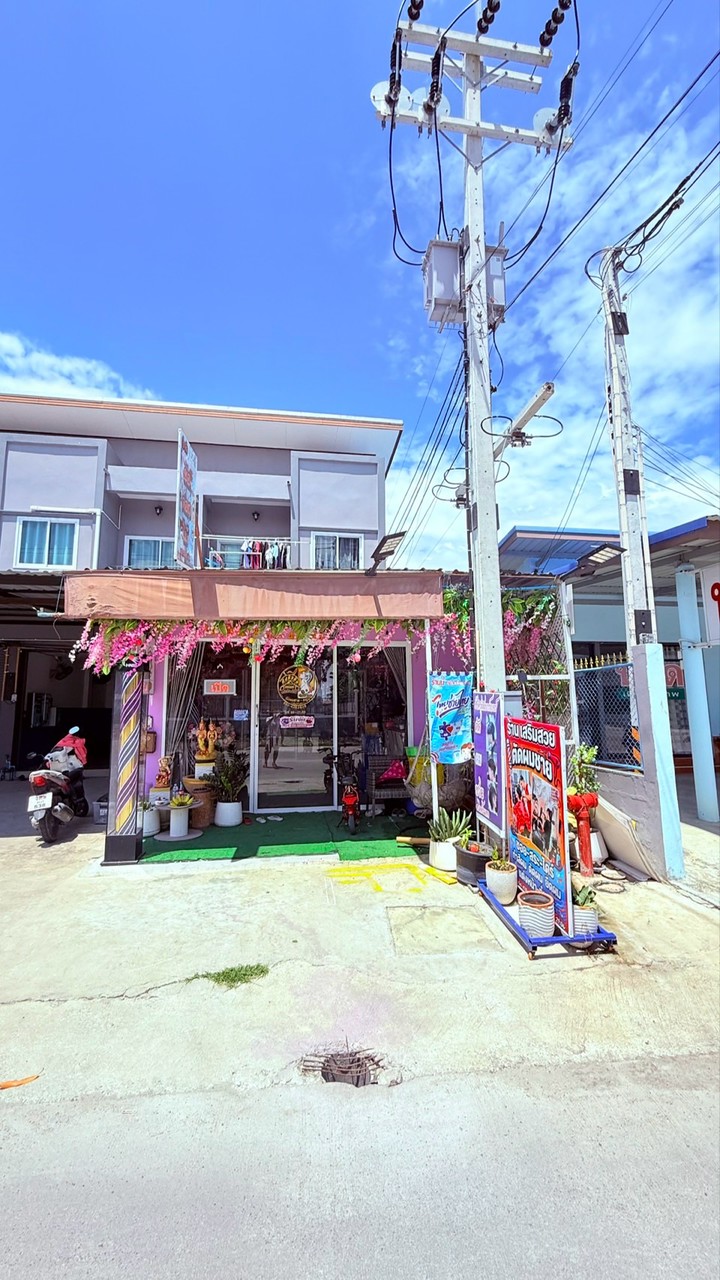 ปัญจภัสร์ ซาลอน หลังวัดชากสมอ อมตะชลบุรี