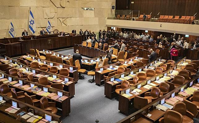 Israeli Lawmakers Pass Key Judicial Overhaul Bill Despite Opposition ...