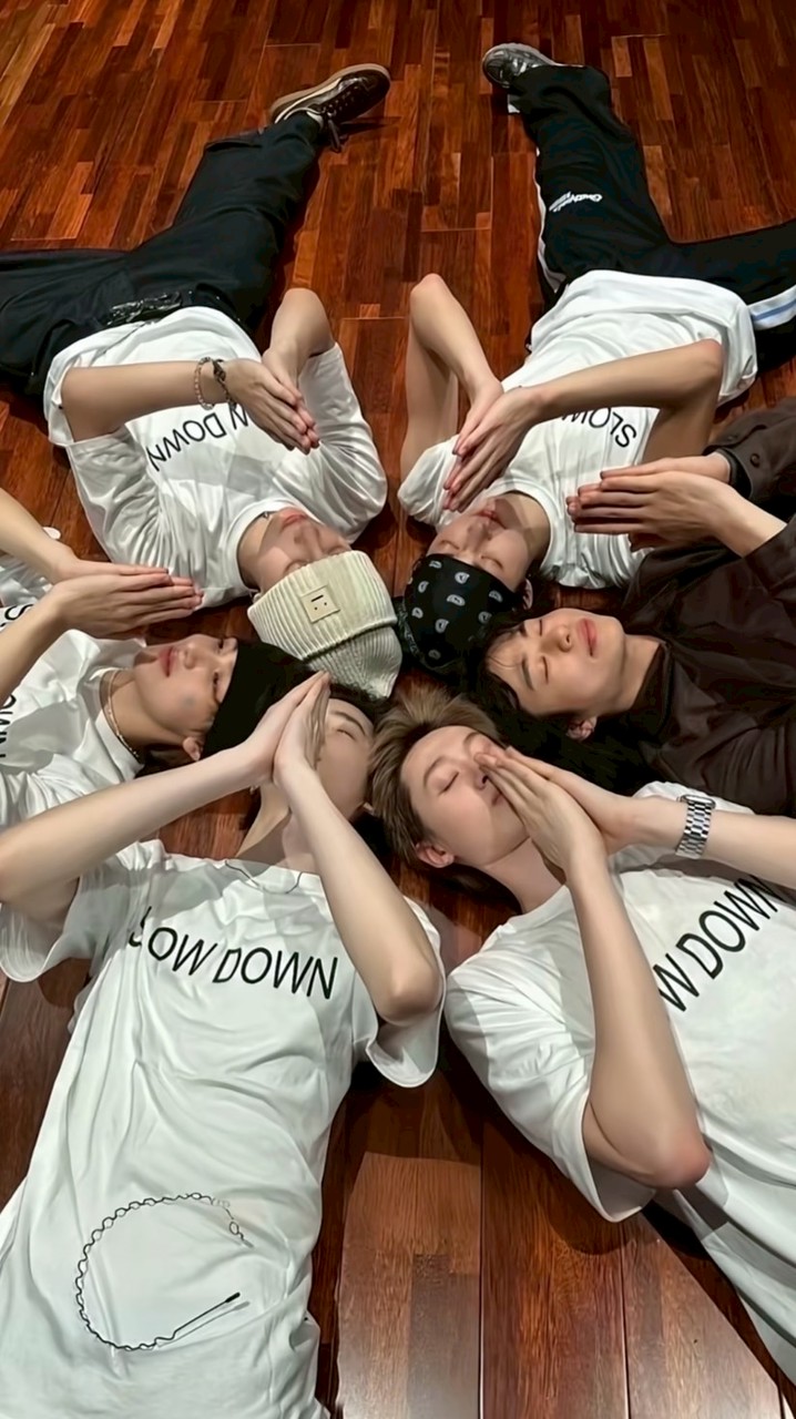 x21代購Cortis分部☆〜