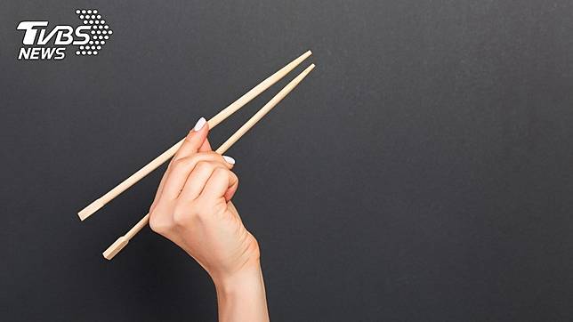 從事服務業總是會遇到各式各樣的客人！示意圖／TVBS